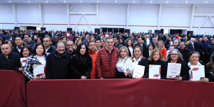 Aumento salarial y pensiones seguras garantiza Américo a las y los trabajadores del Estado