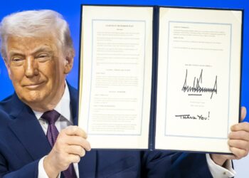 Trump lanza la “Junta de Paz” en Davos: Un nuevo orden paralelo a la ONU