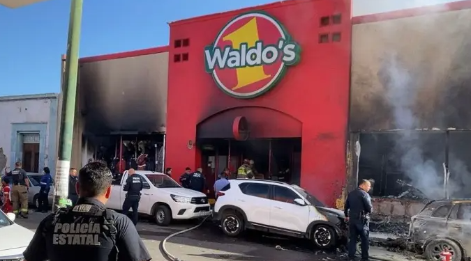 Imputan a ocho personas y a una empresa por incendio mortal en Waldo’s de Hermosillo