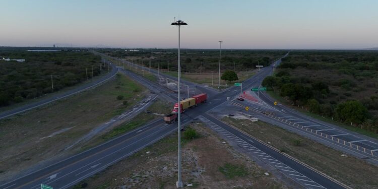 Fortalecerá Tamaulipas su red carretera con el Programa Nacional de Conservación y Bachetón 2026