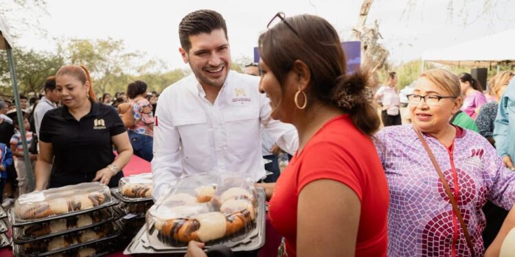 Alegría y convivencia en la colonia Jesús Vega Sánchez, encabezada por el alcalde, Beto Granados