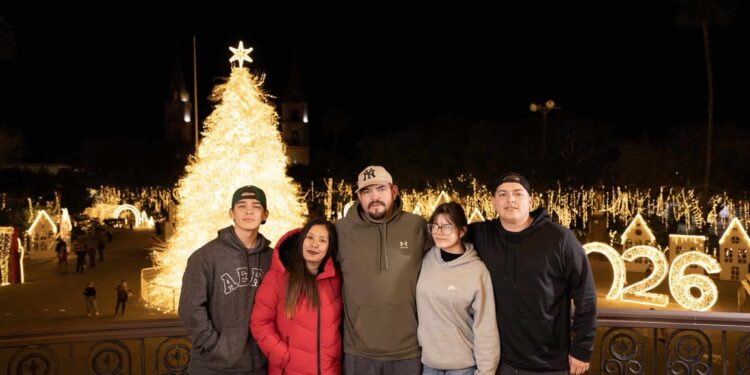 Matamoros celebra la unión familiar con la foto del balcón: Beto Granados