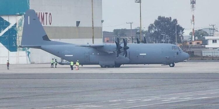 México aclara aterrizaje de avión militar de EE. UU. en Toluca: “Fue para capacitación”