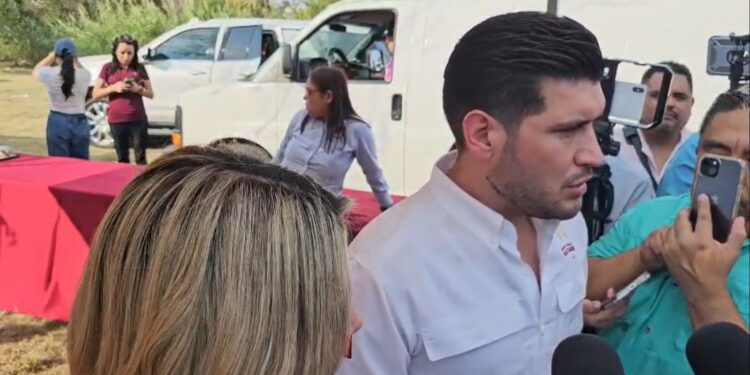 Alcalde de Matamoros dona camioneta a Casa Hogar y beneficia traslado escolar de niños