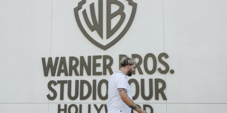 Guerra de Titanes en Hollywood: Warner Bros. Discovery rechaza a Paramount y prefiere a Netflix