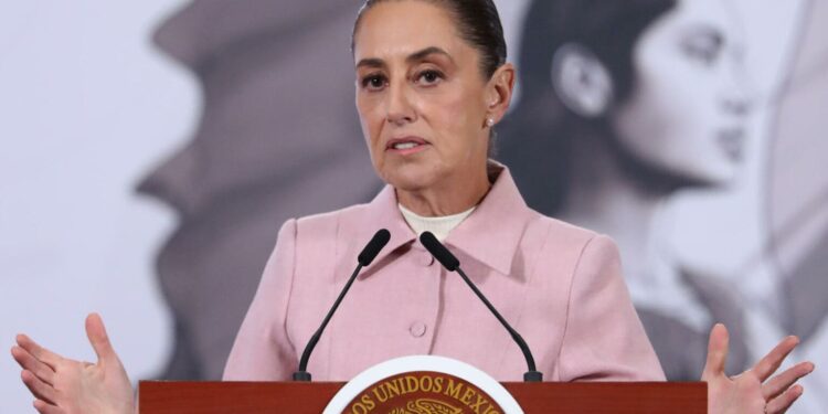 México producirá vacunas de ARN mensajero: Sheinbaum firma acuerdo histórico con Moderna y Liomont