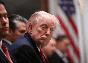 El 52 % de los estadounidenses cree que Trump ha empeorado la economía