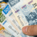 Peso mexicano cae tras hechos de violencia en el país