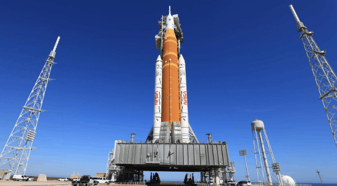 NASA retrasa lanzamiento de Artemis II por falla técnica