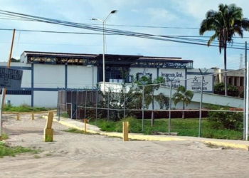 Se fugan 23 internos del penal de Puerto Vallarta tras ataque armado