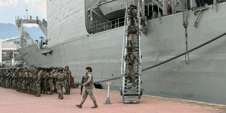 Secretaría de Marina refuerza seguridad en Puerto Vallarta, Jalisco con 103 elementos navales