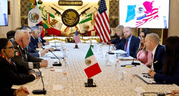 EE.UU. destaca cooperación con México para combatir cárteles
