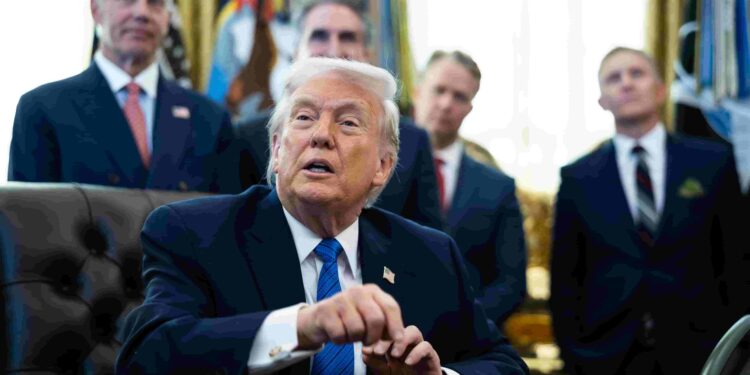 Cuba al límite: Trump revela contactos diplomáticos mientras la isla se apaga