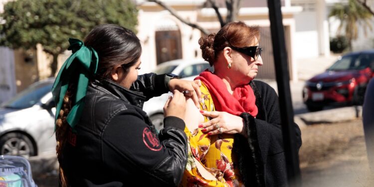 Gobierno Municipal acerca servicios de salud y bienestar a las familias