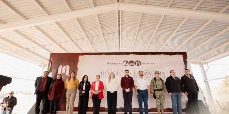 Cumple Alcalde compromiso con la comunidad escolar de la colonia México