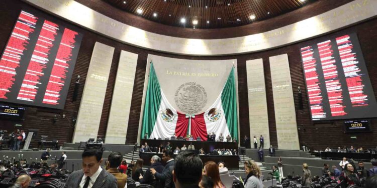 Histórico: Diputados aprueban la jornada laboral de 40 horas con aplicación gradual