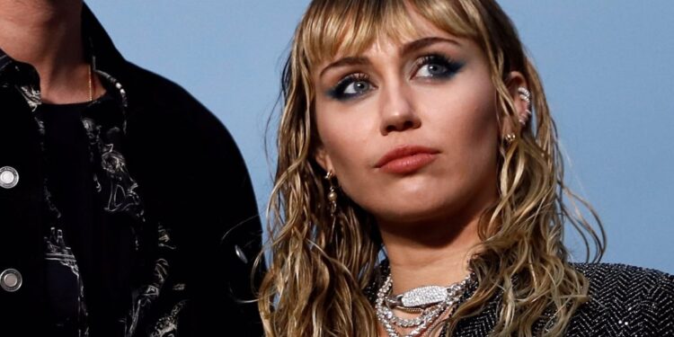 Miley Cyrus celebra 20 años de ‘Hannah Montana’ con un especial en Disney+