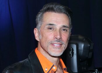 Sergio Mayer deja su curul por un reality: San Lázaro aprueba su licencia indefinida