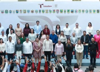 Recibe Américo cartera de proyectos 2026 y exhorta a munícipes a ejercer recursos con honestidad