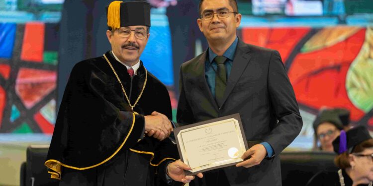 Reconoce la UAT el talento de sus jóvenes científicos