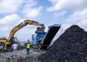 Supervisan trabajos de reciclaje de llantas en el Relleno Sanitario de Matamoros