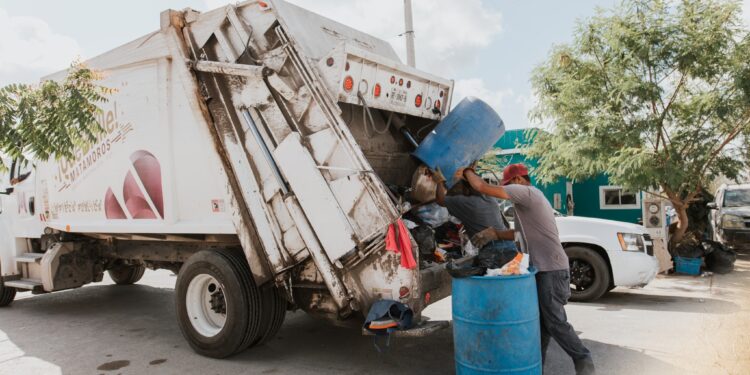 Gobierno de Matamoros refuerza recolección de basura con apoyo de reportes en RIGO