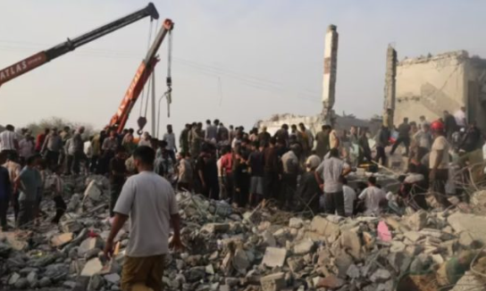 Informe señala que EU bombardeó escuela en Irán por error en coordenadas