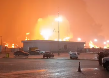 Pemex confirma cinco fallecidos por incendio en refinería Dos Bocas