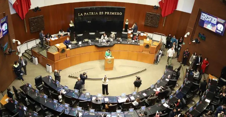 Senado avala en comisiones el Plan B de la reforma electoral