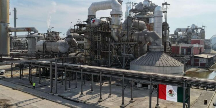 Hacienda descarta impacto por alza del petróleo: “Vamos a compensar el efecto”