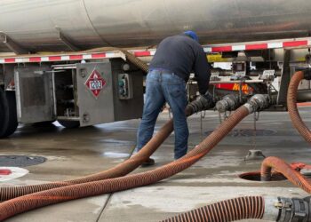 Petróleo se dispara: Brent alcanza los 109 dólares tras ataque de EU a campo de gas en Irán