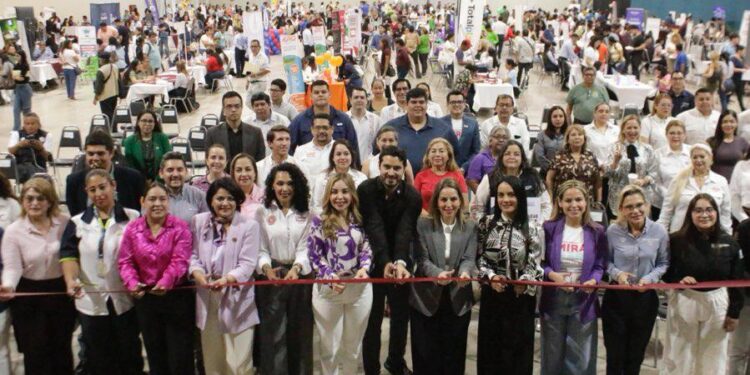 Ofertan más de mil vacantes en Feria Nacional de Empleo para la Mujer en Tampico