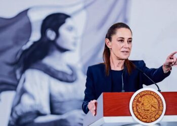 Sheinbaum pide a aspirantes al INE privilegiar la democracia y respalda austeridad del “Plan B”