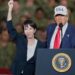 Trump ironiza sobre Pearl Harbor frente a primera ministra de Japón: “¿Quién más sabe de sorpresas?”