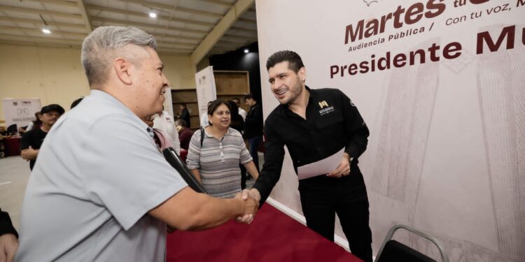 Escucha Beto Granados peticiones ciudadanas en audiencia pública “Martes en tu Colonia”