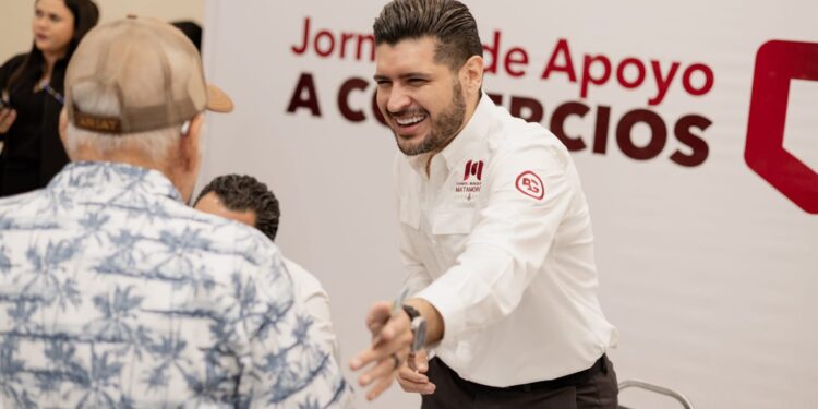 Alcalde Beto Granados consolida la regularización comercial con la conclusión de “Certeza para tu Negocio”