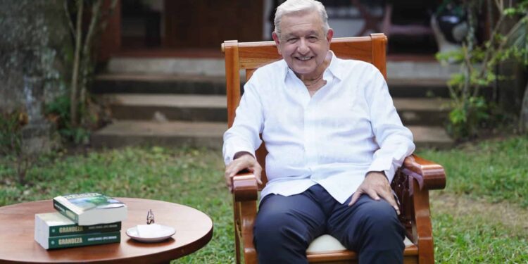 Llamado a la Hermandad: AMLO rompe su retiro y convoca a colecta nacional por Cuba
