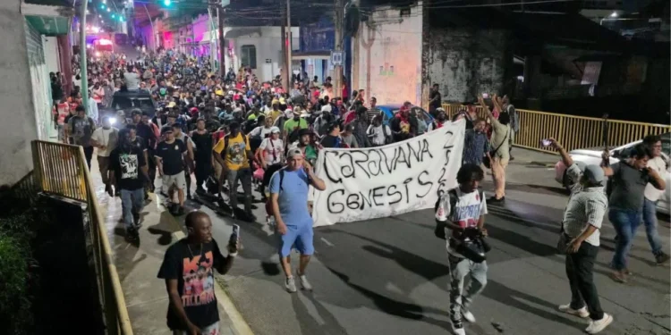 Caravana migrante “Génesis 2026” parte de Chiapas rumbo al norte del País