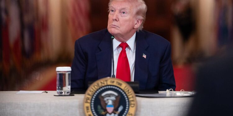 “¡Cuídese usted!”: Irán lanza amenaza directa contra Donald Trump