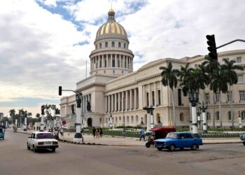 “La cereza del pastel”: Trump vaticina la caída de Cuba tras la ofensiva en Irán