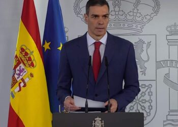 España revive el “No a la guerra”: Sánchez desafía las amenazas de Trump