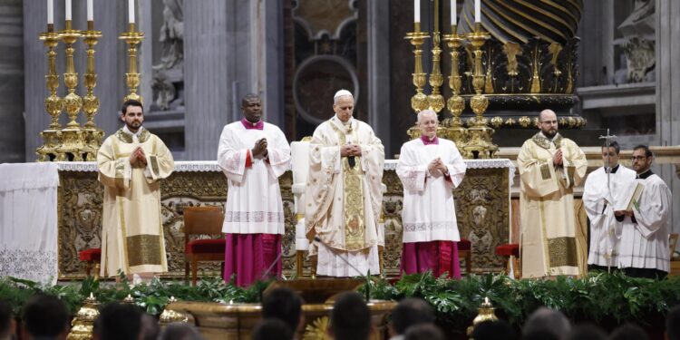 Papa León XIV pide alejar la Iglesia de la prepotencia
