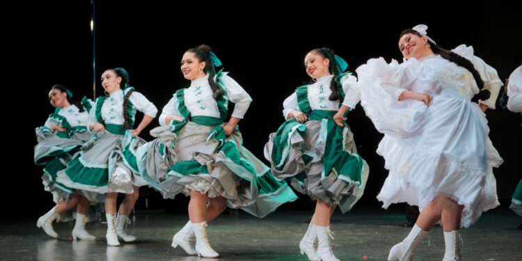La UAT celebra el Día Internacional de la Danza