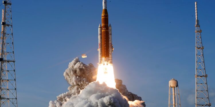 Artemis II da primer paso: 24 horas en órbita antes de ir a la Luna