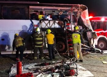Choque en Ciudad Victoria: dos muertes y 40 lesionados