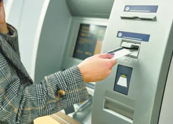 No más comisiones: PRI busca eliminar cobros en cuentas de nómina y ahorro