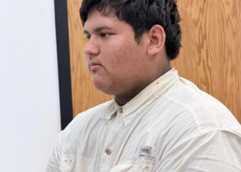 Fijan fianza a estudiante arrestado en Brownsville tras amenaza de tiroteo