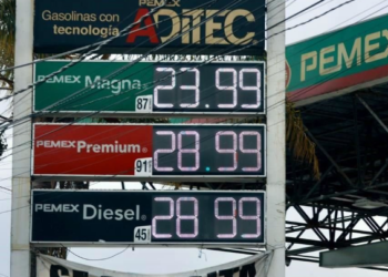 Diésel bajará a 27 pesos el litro tras acuerdo entre gobierno y gasolineros