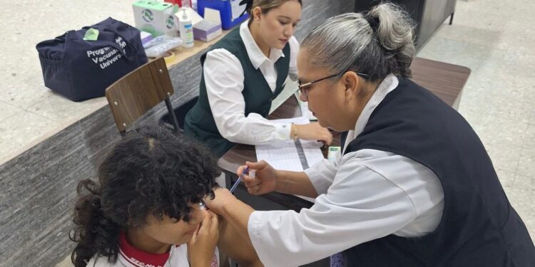 Casos de sarampión disminuyen en el país, Tamaulipas sigue con vacunación y sin contagios
