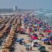 Turistas de CDMX y Nuevo León desbordan playas tamaulipecas